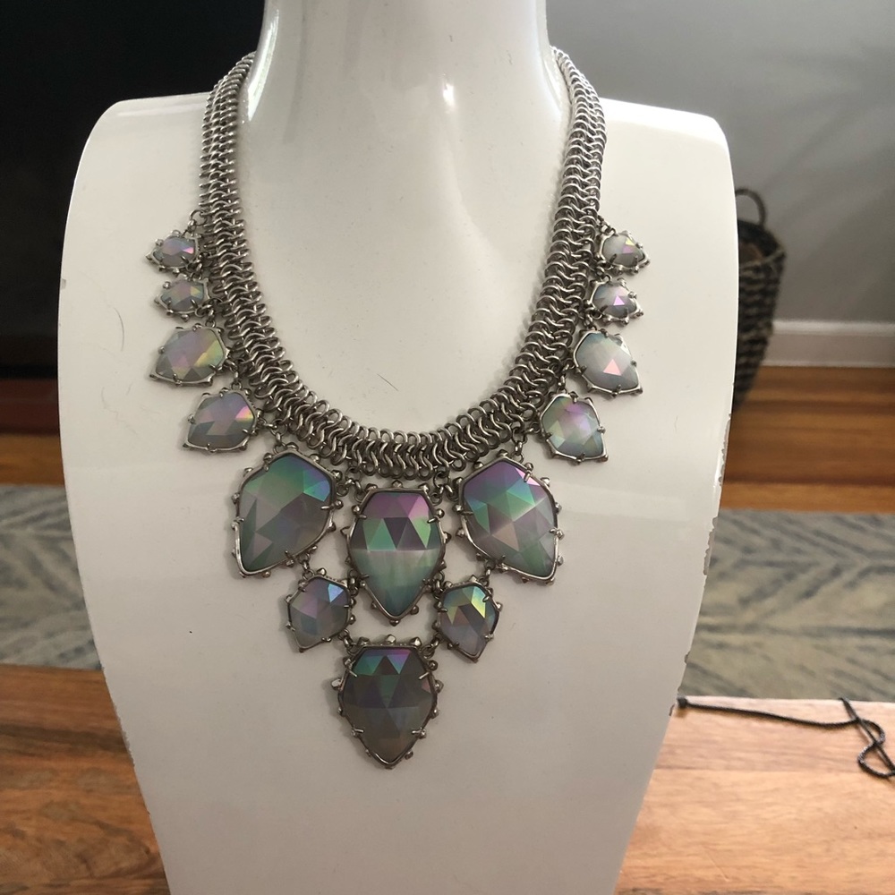Kendra Scott iridescent slate Gretchen necklace